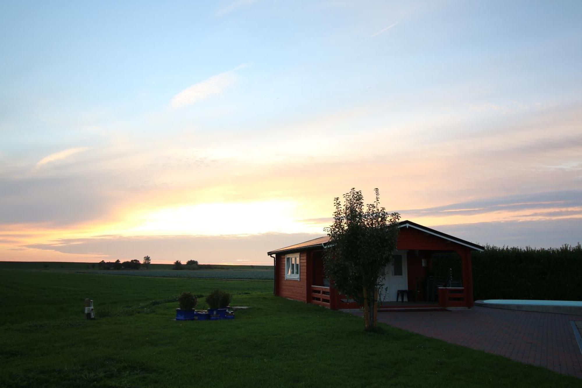 Landhaus Nordsee-Peerhuus Friedrichskoog Exterior foto